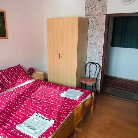 Bed & Breakfast Joos *